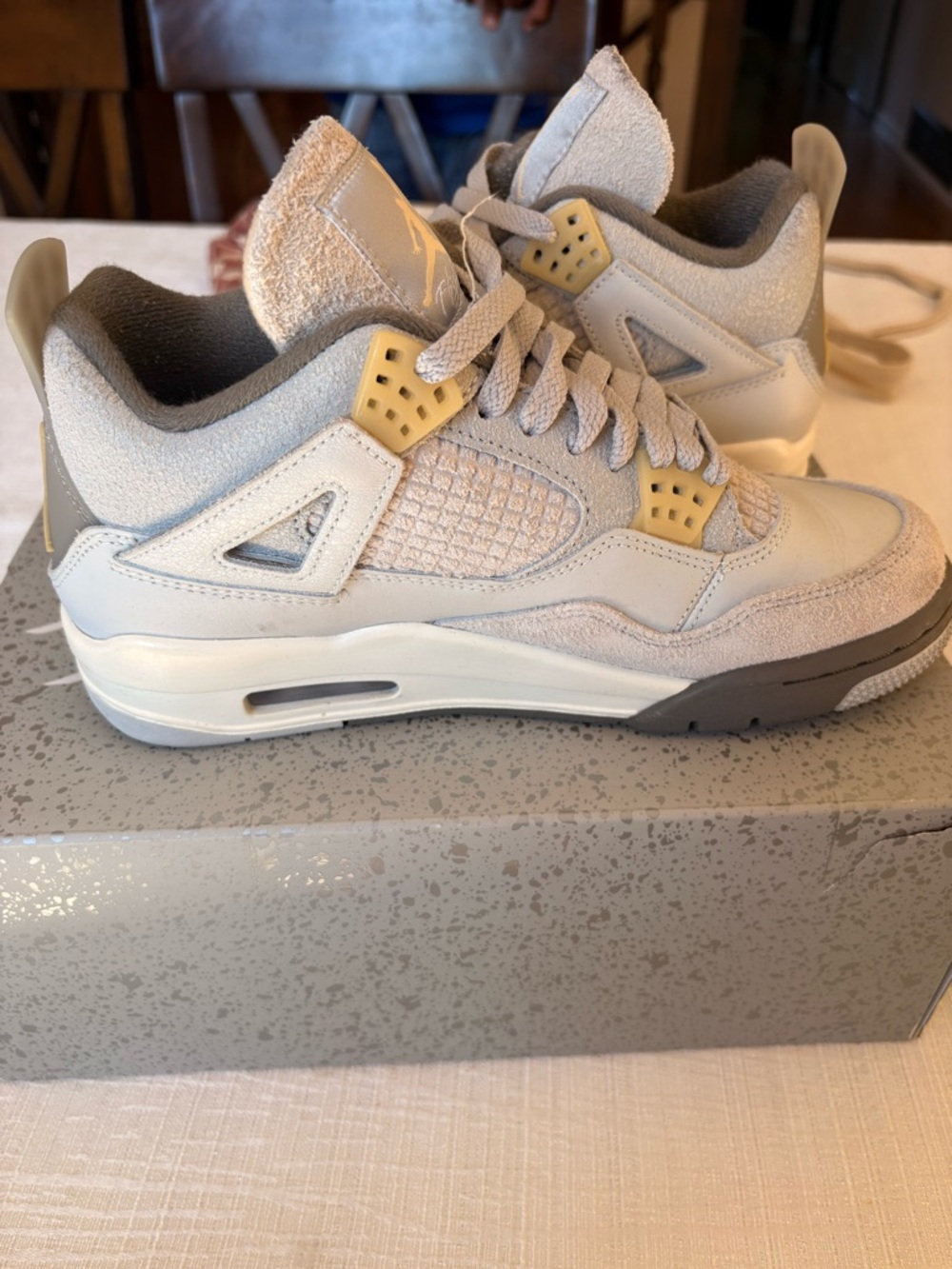 Jordan Retro 4 Craft - Picture 2 of 6